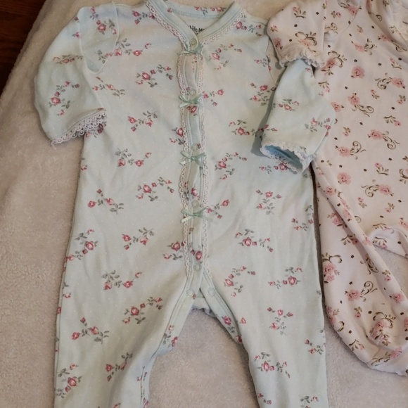 Little me 3-6 mos footies - Picture 6 of 8